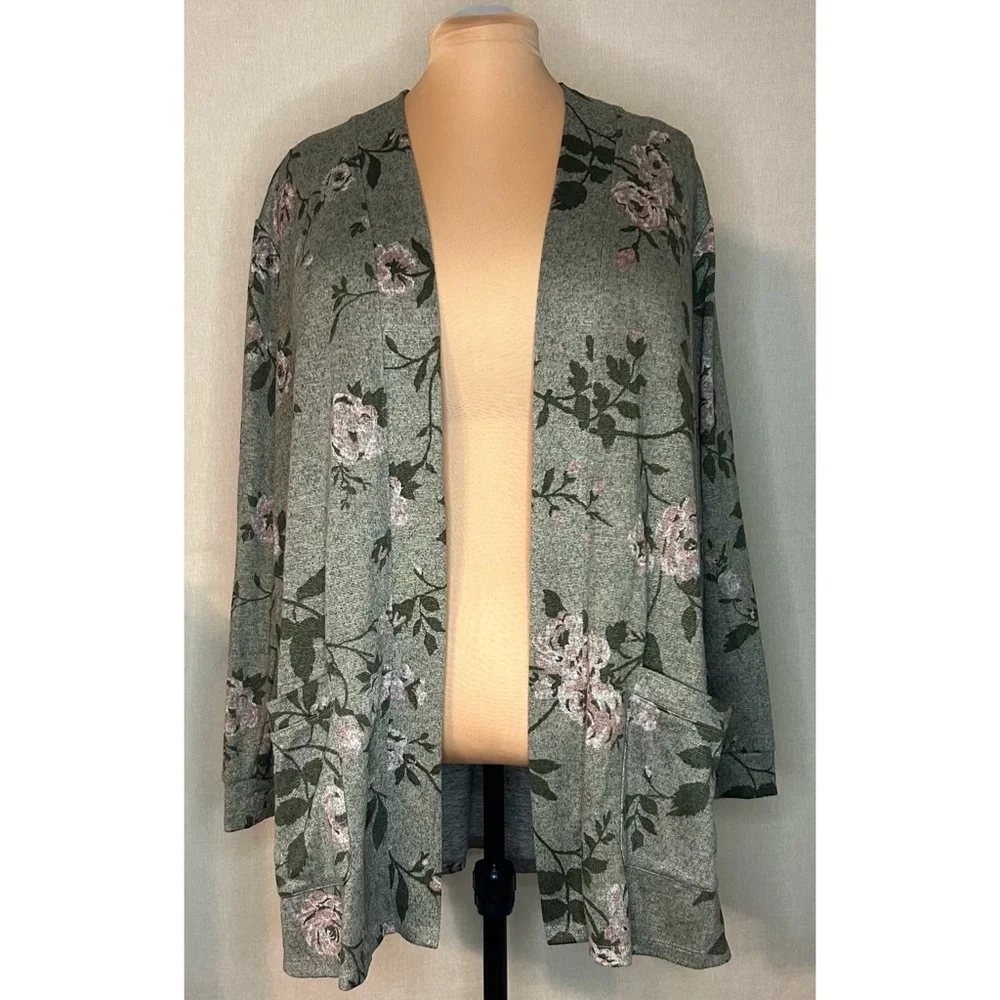 Lane Bryant Sage Green Floral Cardigan Size 22/24 - Picture 1 of 4